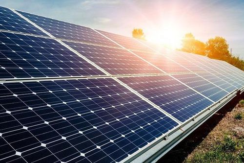 Gấp rút hoàn thành dự án điện mặt trời lớn nhất Việt Nam