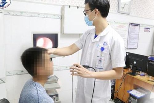 Vắt dài 6cm sống từ mũi người đàn ông gần 3 tuần