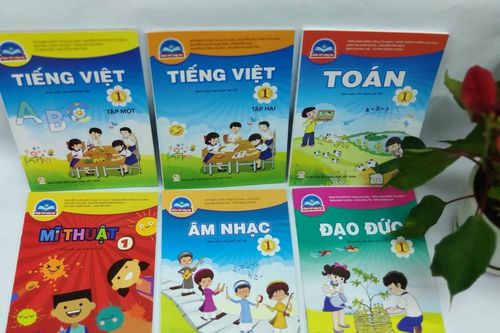 Bộ sách Nhà xuất bản trả thù lao cho lãnh đạo Sở giáo dục thắng lớn ở TPHCM