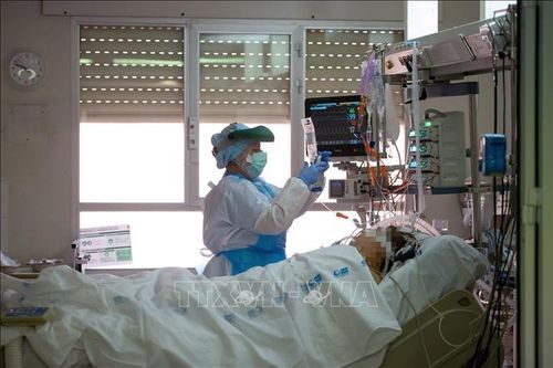 Tây Ban Nha điều chỉnh giảm số ca tử vong xuống 26.834 ca, ít hơn 2.000 ca