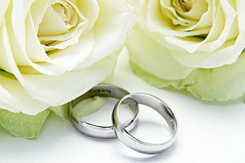 Kết hôn trước tuổi 30: Người trẻ nghĩ gì?
