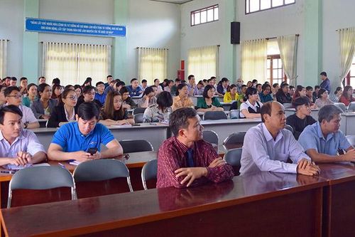 Đức Trọng khai giảng lớp bồi dưỡng đối tượng kết nạp Đảng