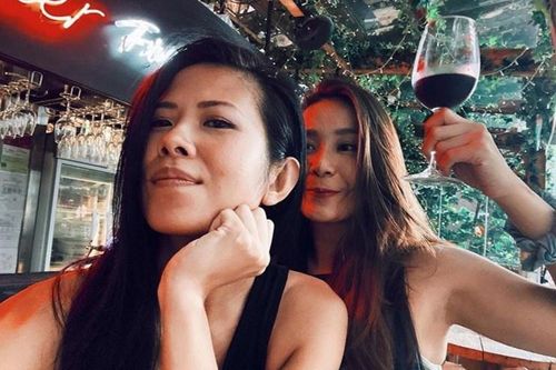 Gia đình phải chạy quảng cáo, gây quỹ mong đưa con gái ung thư về nước