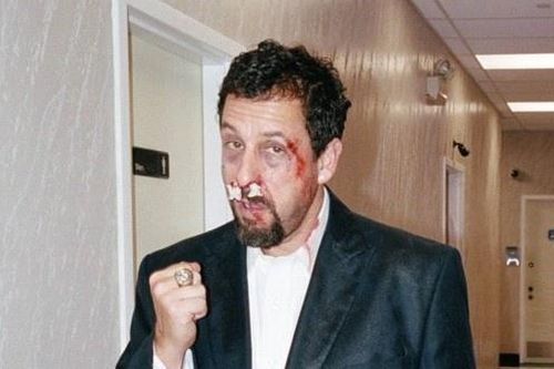 Adam Sandler từng suýt chết trong màn trình diễn xuất thần
