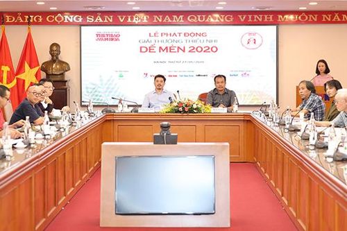 Toàn cảnh buổi Lễ phát động 'giải thưởng thiếu nhi Dế Mèn'