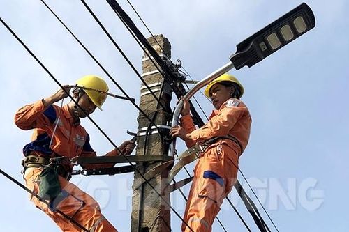 Lắp đặt thiết bị chiếu sáng có cần chứng chỉ hoạt động xây dựng?