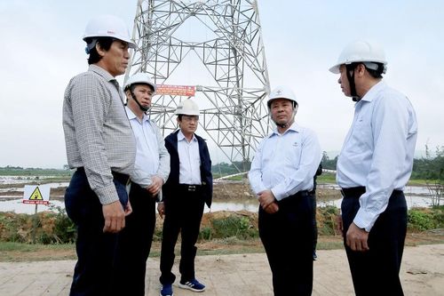 Đường dây 500kV mạch 3: Phấn đấu hoàn thành chào mừng Đại hội Đảng toàn quốc