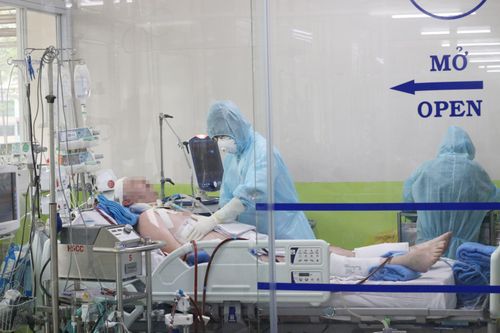 Bệnh nhân 91 người Anh đã có tín hiệu tỉnh và có thể cử động được đầu, tay chân