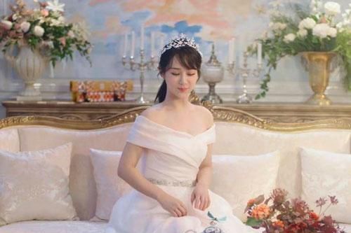 Dương Tử bị tố 'quay quảng cáo cũng phải dùng đóng thế'