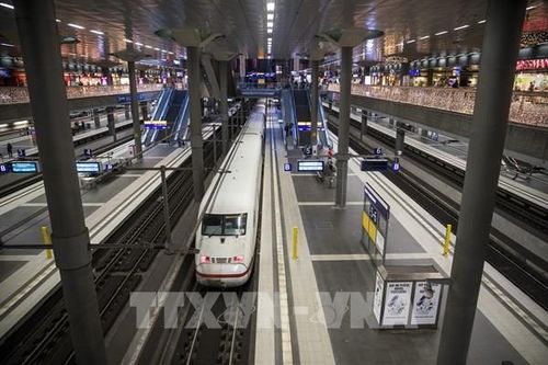 Đức có kế hoạch 'bơm tiền' hỗ trợ công ty đường sắt Deutsche Bahn