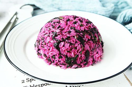 Cơm chiên rau dền vị ngon, màu đẹp xuất sắc