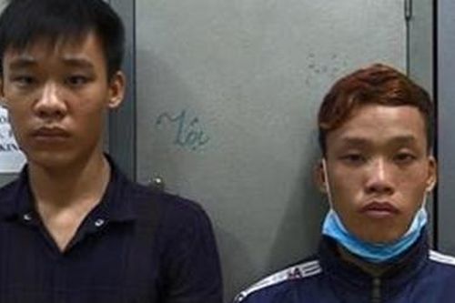 Giả mượn điện thoại của 2 nữ sinh gọi cho bạn rồi 'chạy bộ' tẩu thoát