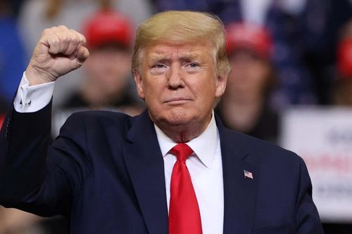 Bản tin 27/5: Mặc cảnh báo, ông Trump quyết tổ chức kỷ niệm Quốc khánh Mỹ