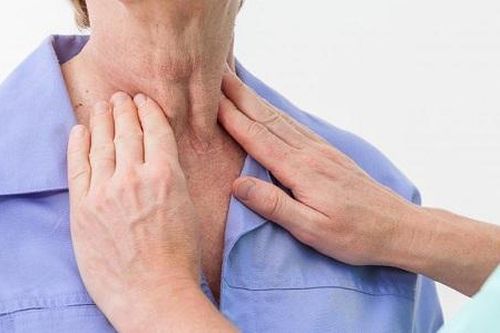 Mách bạn một số dấu hiệu cảnh báo ung thư tai mũi họng