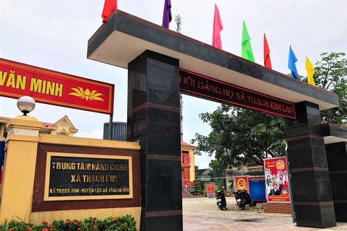 Phó chủ tịch xã gọi người đập huyệt mộ của dân