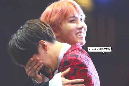 Suga BTS khóc nức nở khi gửi thông điệp này tới ARMY