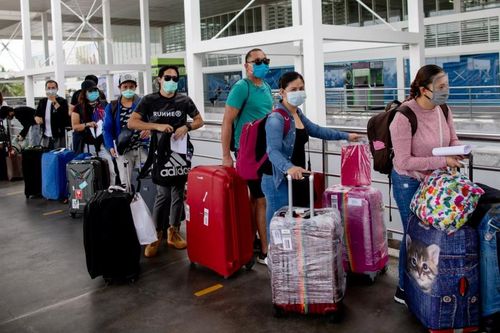 Cú sốc Covid-19 phơi bày chứng 'nghiện tiền' của châu Á