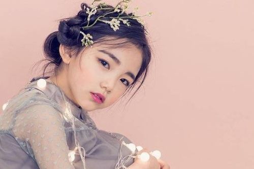 Mẫu nhí nổi tiếng Hàn Quốc dừng cao vì lạm dụng mỹ phẩm quá sớm