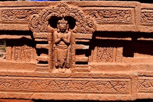 Phát hiện Linga-Yoni liền khối thế kỷ IX lớn nhất Việt Nam tại khu đền tháp Mỹ Sơn