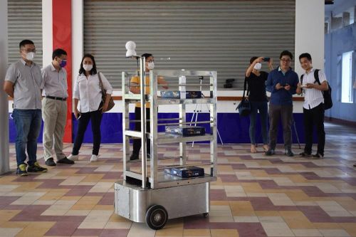 Tài trợ sáng kiến cho 4 đại học Việt Nam về COVID-19