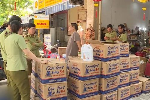 Quản lý thị trường Đà Nẵng tạm giữ lô hàng nghi nhập lậu