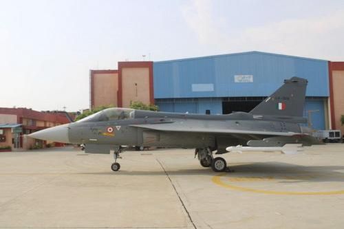 Không quân Ấn Độ ra mắt phi đội tiêm kích Tejas LCA thứ hai