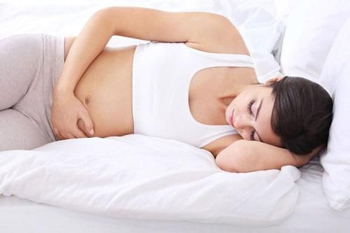 Ăn no xong, mẹ bầu chớ dại làm 5 việc kẻo hại mình, hại con