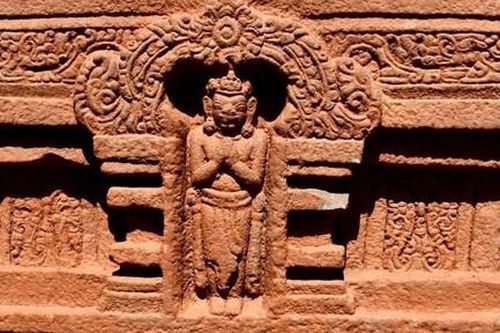 Phát hiện Linga-Yoni liền khối thế kỷ IX lớn nhất từ trước đến nay ở Việt Nam