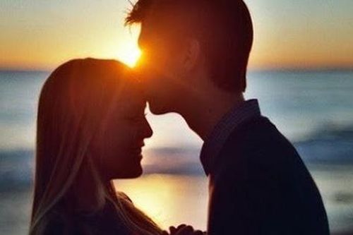 Mối tình đầu yêu lắm nhưng mấy khi lấy được nhau