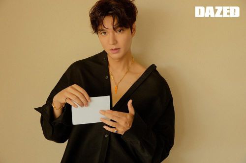 Dù 'Quân Vương Bất Diệt' rating thảm, Lee Min Ho vẫn ngấp nghé thành 'Quân Vương' trên MXH