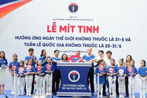 Có thể đề xuất cấm kinh doanh, tiêu dùng các loại thuốc lá điện tử?
