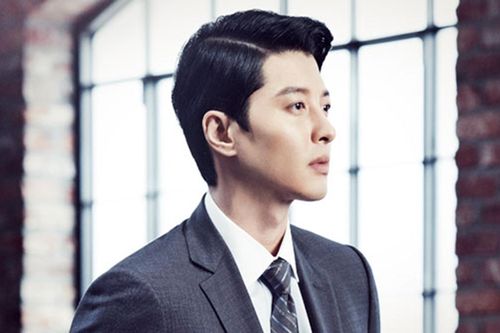 Lee Dong Gun trở lại màn ảnh ngay sau khi ly hôn?