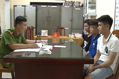 Triệt phá nhóm lừa đảo chiếm đoạt tiền qua mạng xã hội