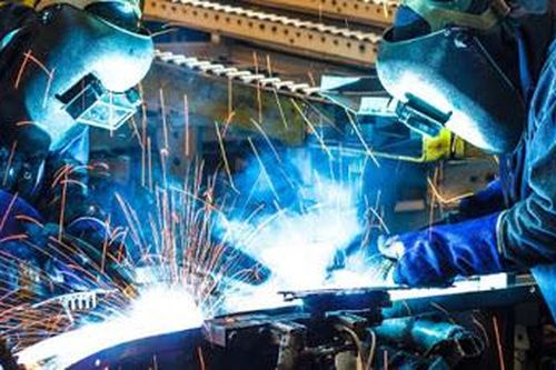 Sản xuất công nghiệp tăng 11,2% so với tháng trước