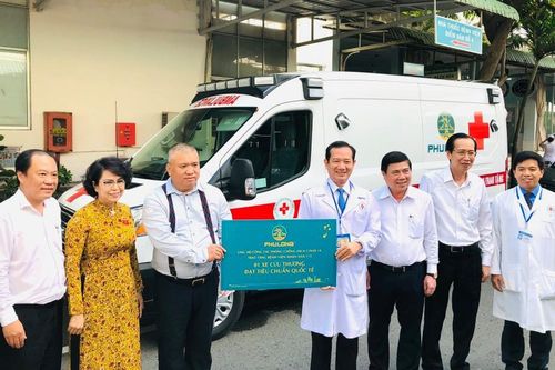 Bàn giao trang thiết bị y tế phục vụ công tác phòng, chống dịch Covid-19 cho Bệnh viện Nhân dân 115