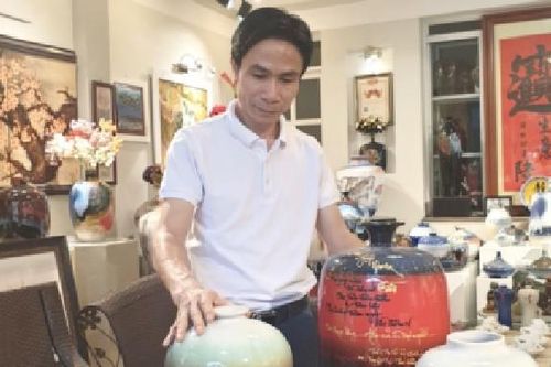 OCOP chắp cánh thương hiệu gốm sứ Bát Tràng vươn ra 'biển lớn'