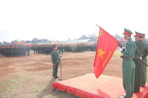 500 chiến sĩ mới Đắk Nông tuyên thệ