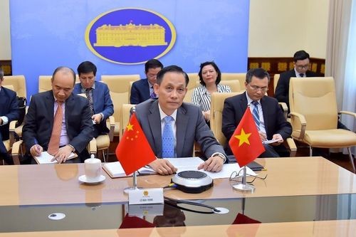 Việt Nam trao đổi với Trung Quốc những lo ngại trước các diễn biến phức tạp gần đây tại Biển Đông