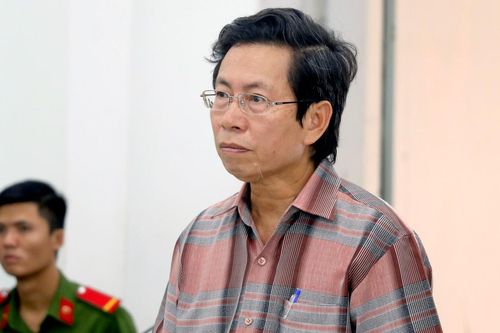 Phó chủ tịch UBND TP Nha Trang Lê Huy Toàn lãnh 9 tháng tù treo