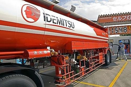 Các nhà máy lọc dầu Nhật Bản có thể buộc phải giảm công suất