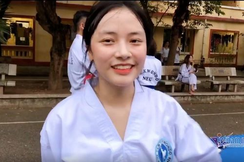 Vẻ xinh xắn, đáng yêu của nữ sinh câu lạc bộ Taekwondo trường kinh tế 'đốn tim' dân mạng