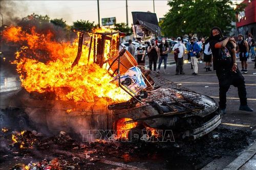 Mỹ huy động vệ binh quốc gia vãn hồi trật tự trị an tại bang Minnesota