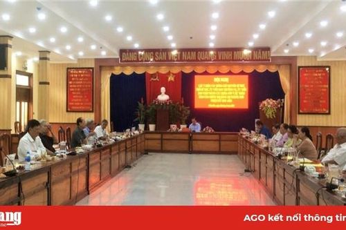 Ban Thường vụ Thành ủy Châu Đốc: Lấy ý kiến đóng góp dự thảo báo cáo chính trị của Ban Chấp hành Đảng bộ thành phố (khóa XI)