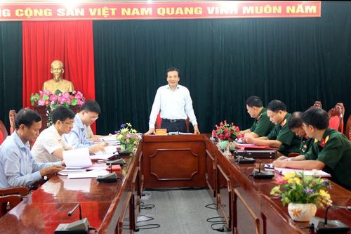 Bí thư Tỉnh ủy Trần Văn Sơn kiểm tra công tác chuẩn bị và tổ chức Đại hội Đảng bộ Quân sự tỉnh