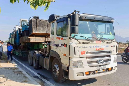 Một xe chở quá tải bị phạt 167,5 triệu đồng