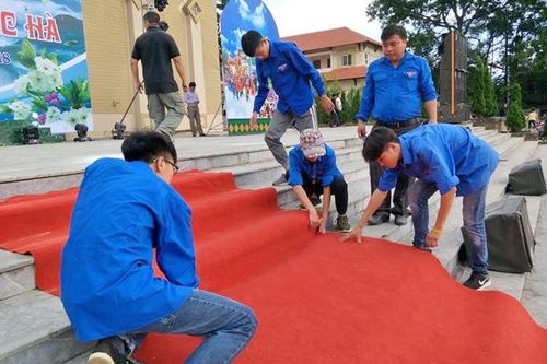 300 lượt đoàn viên, thanh niên tham gia công tác tổ chức Giải đua ngựa truyền thống huyện Bắc Hà