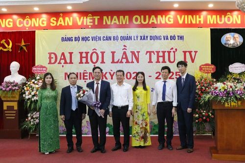 Đảng bộ Học viện AMC: Nắm bắt xu hướng phát triển của ngành Xây dựng và đô thị