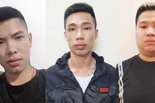 Tấn công mạnh kết hợp với phát huy vai trò quần chúng