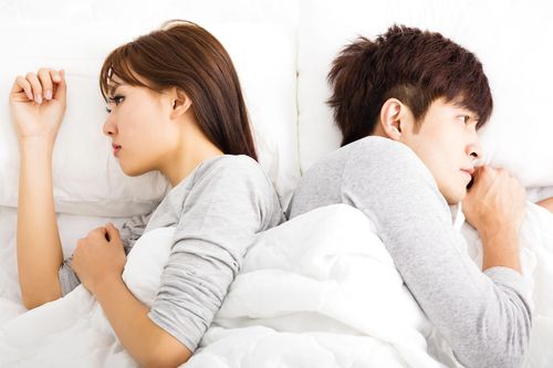 Radio: Vợ mất cảm hứng yêu khi mang bầu, chồng quay ra dỗi như trẻ con