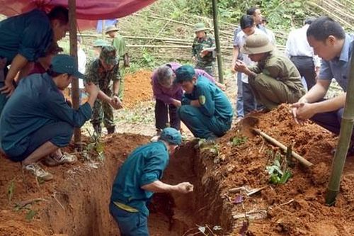 Liên quan việc 13 mộ liệt sĩ không có hài cốt, tỉnh Bắc Kạn kêu gọi những ai tham gia và chứng kiến việc cất bốc cung cấp thông tin để tìm kiếm